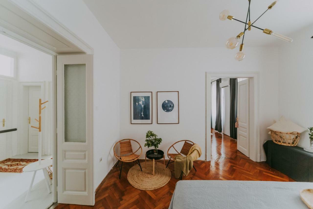 Alloro Boutique Apartment Pula Luaran gambar