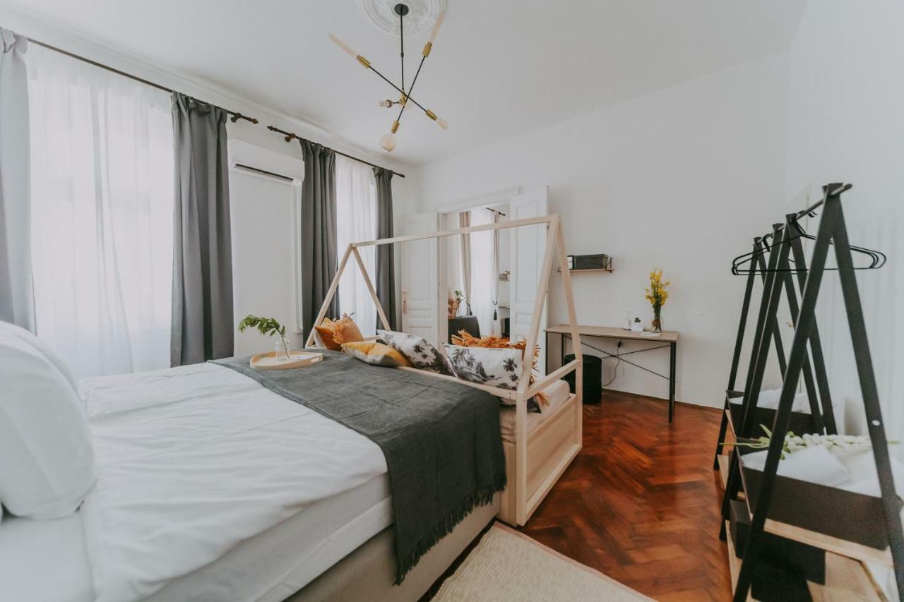 Alloro Boutique Apartment Pula Luaran gambar