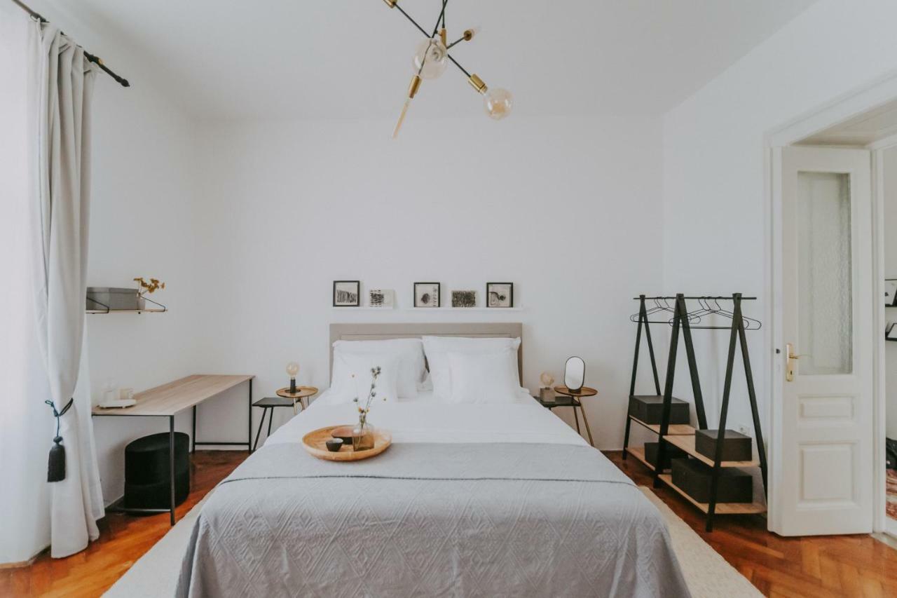 Alloro Boutique Apartment Pula Luaran gambar