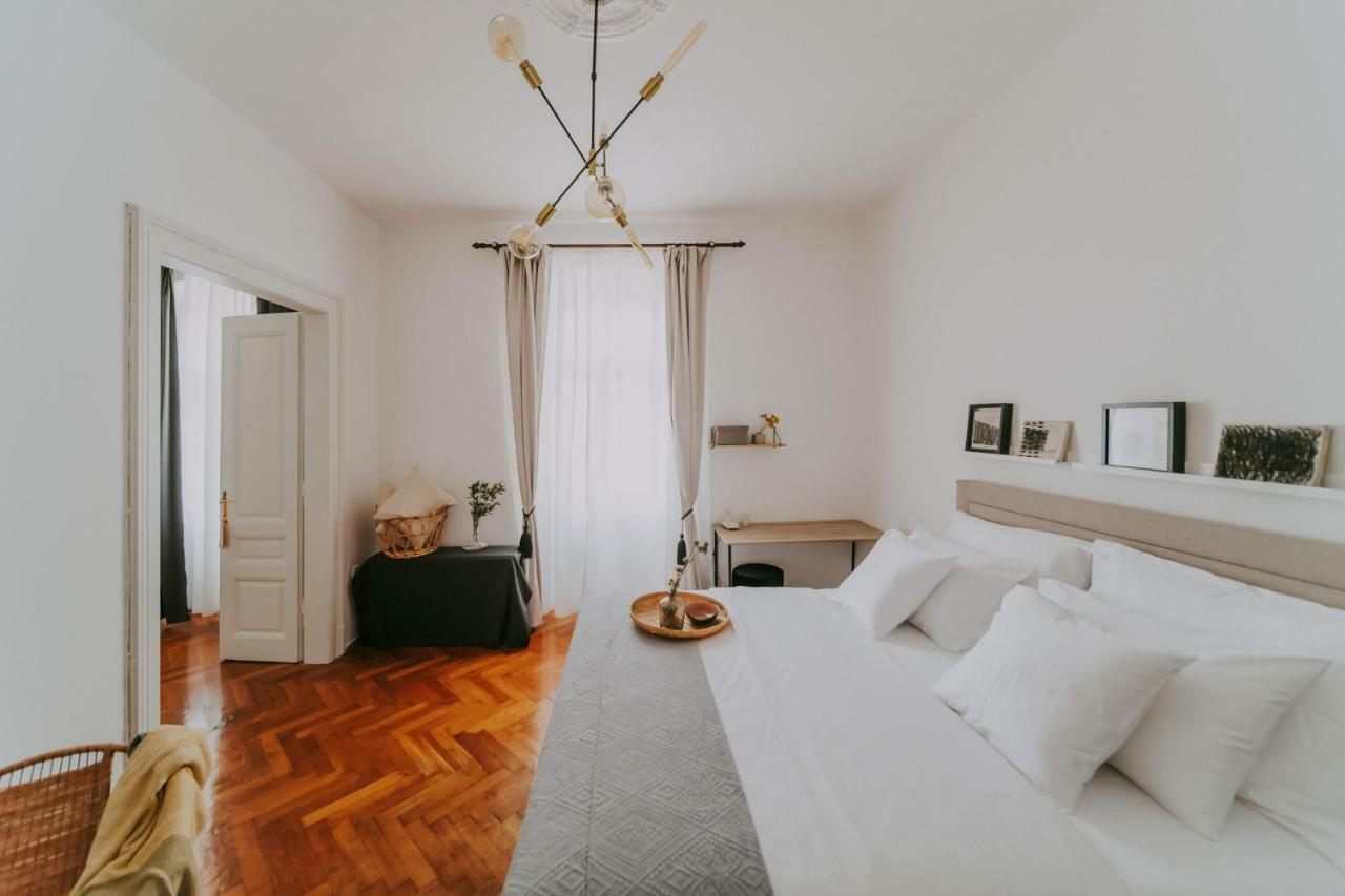 Alloro Boutique Apartment Pula Luaran gambar